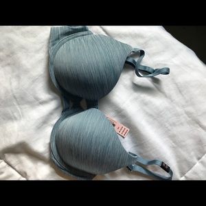 Victoria’s Secret T-shirt Bra